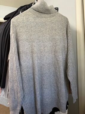 Vince turtleneck sweater top